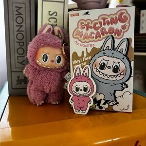 Exciting Macarons Lychee Berry